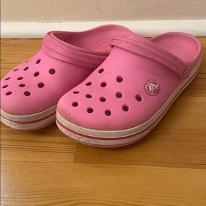 Girls pink crocs